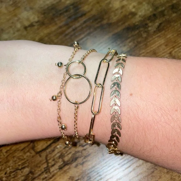 6 pack of gold bracelets - Picture 3 of 13